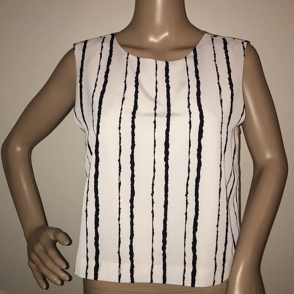 Vince Camuto sleeveless blouse striped medium - Picture 2 of 8